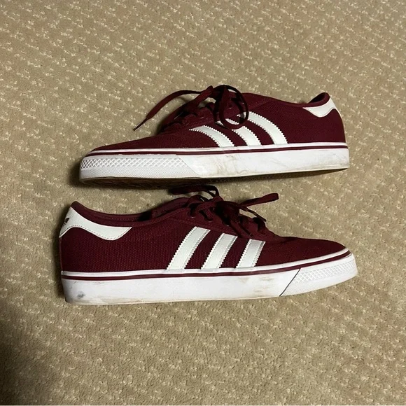 Adidas Shoes, sz 9.5 - Picture 2 of 5